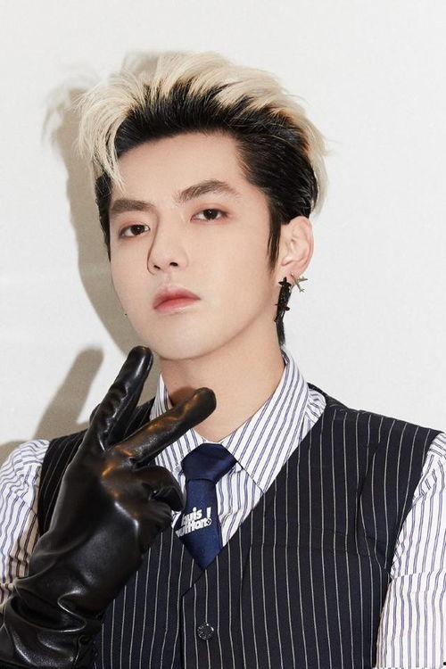 吴亦凡吃瓜娱乐爆料,娱乐圈吃瓜爆料背后的真相揭秘