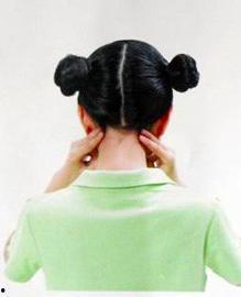 娱乐吃瓜酱做眼保健操,护眼又养生