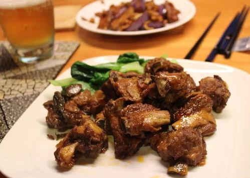 娱乐吃瓜酱爱吃排骨,揭秘排骨美食背后的故事