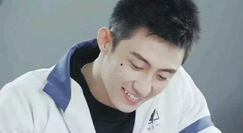 娱乐圈吃瓜爆料黄景瑜,娱乐圈风云再起，吃瓜爆料背后的真相揭秘