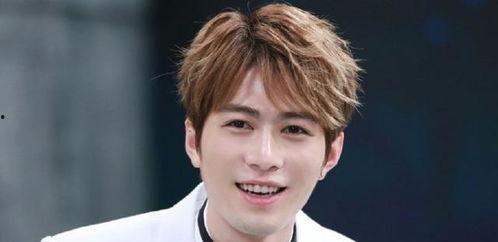 娱乐圈吃瓜的男明星是谁,揭秘那些热衷于八卦的明星们