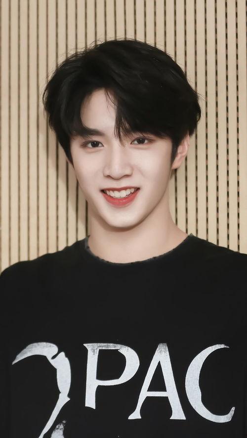 吃瓜娱乐爆料刘耀文,吃瓜娱乐背后的真相揭秘